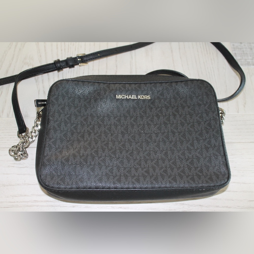 Michael Kors Black Jet Set Large Logo Crossbody Bag